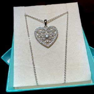 Cubic Zirconia Heart Pendant in Fine Silver